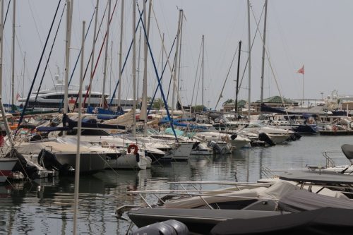 2025-06-15 Rassemblement voitures anciennes Golfe Juan