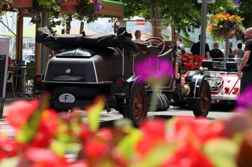 2025-06-15 Rassemblement voitures anciennes Golfe Juan